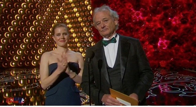 bill_murray_gives_an_impromptu_tribute_to_harold_ramis_during_his_oscars_presentation_m6-640x350